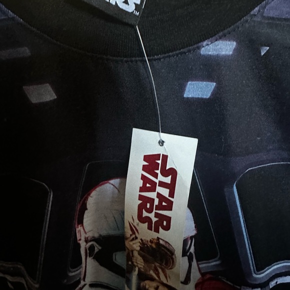 NWT Star Wars T-Shirt with Storm Trooper on Front and Solid Back Size 8 (youth) - Picture 7 of 10